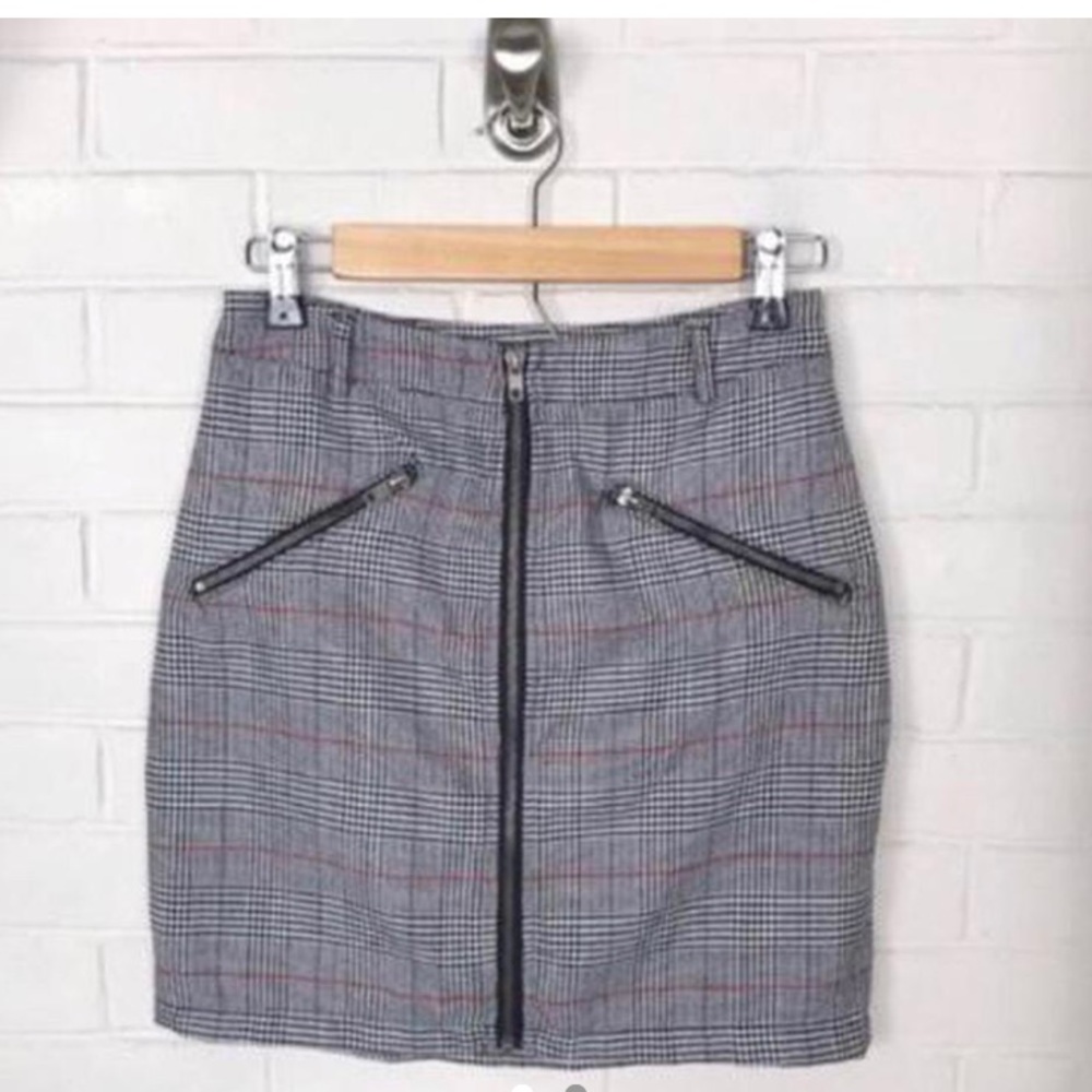 LF / SEEK Plaid Mini Skirt with Zippers